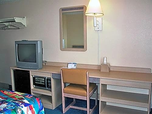 Americas Best Value Inn Jefferson City