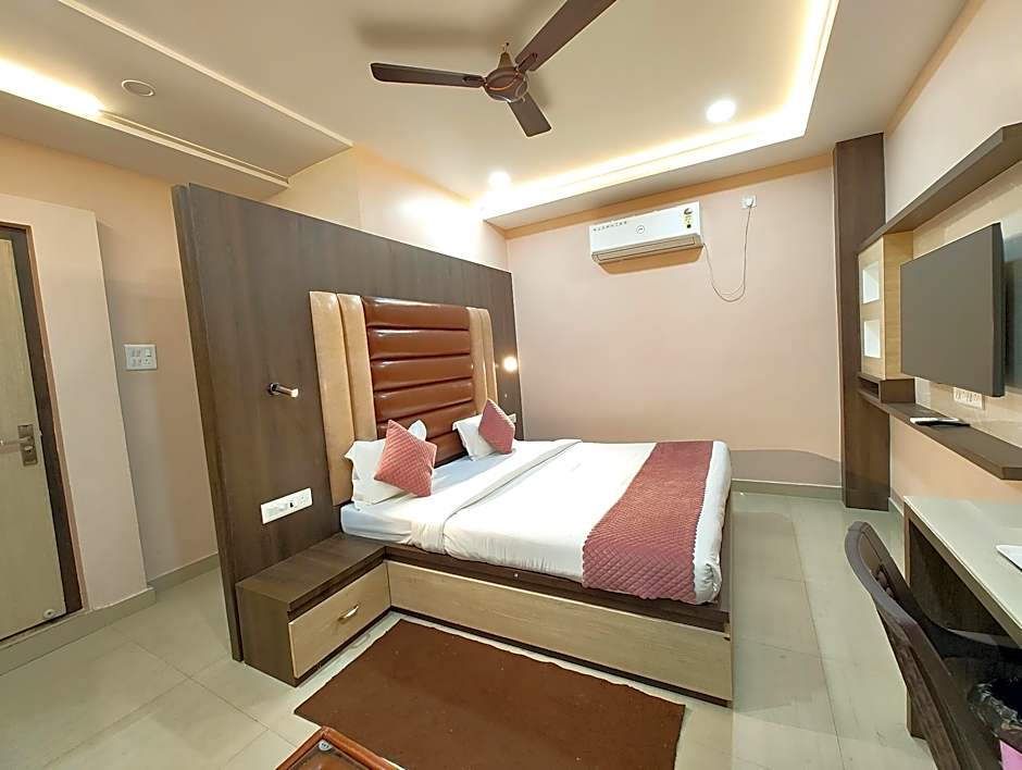 Goroomgo Akay guest house Varanasi 3km from Kashi Vishwanath Temple