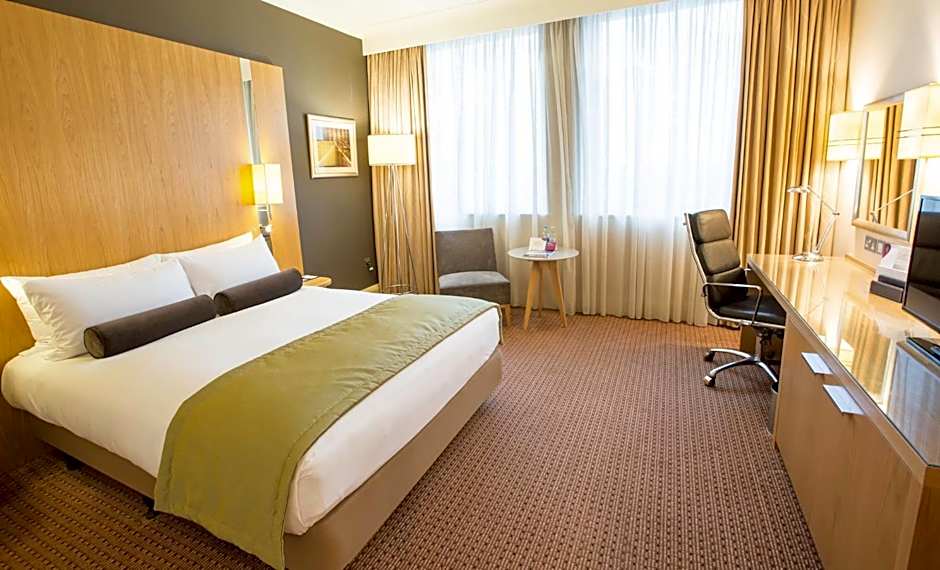 Crowne Plaza London Ealing By IHG
