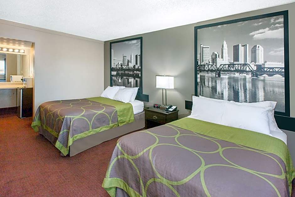 Super 8 by Wyndham Millbury/Toledo