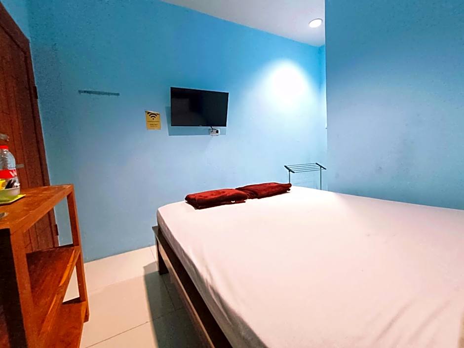 Wisma Kencana Syariah near UNS Mitra RedDoorz