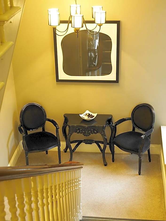 Kensington House Aparthotel