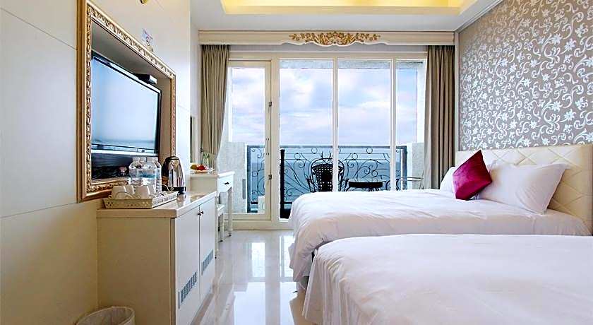 STARRISE LEISURE HOTEL