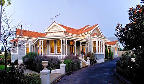 McHardy Lodge