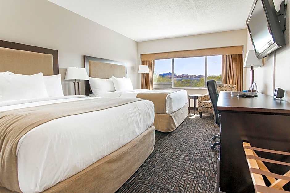 Park Town Hotel