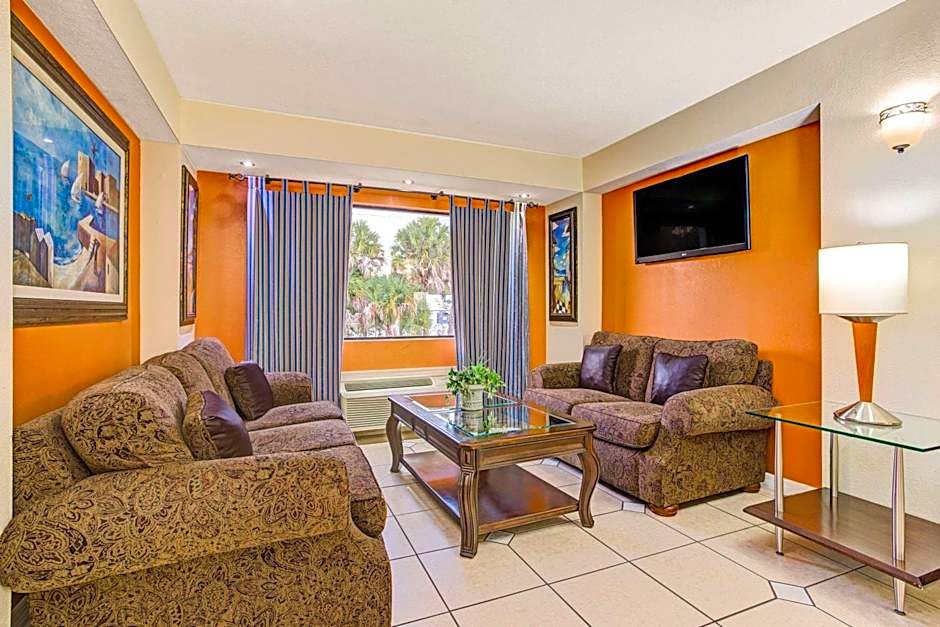 Days Inn & Suites by Wyndham Tampa/Fairground/Casino Area