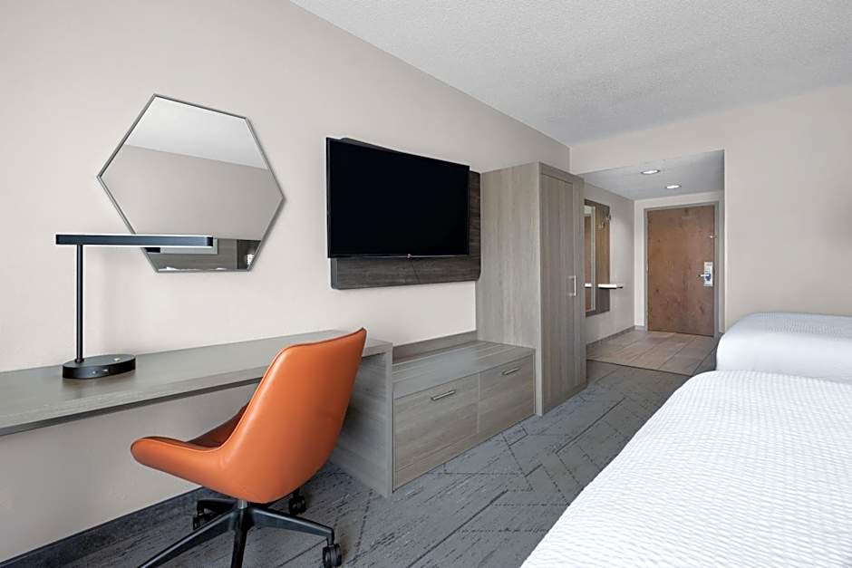Holiday Inn Express Pembroke By IHG