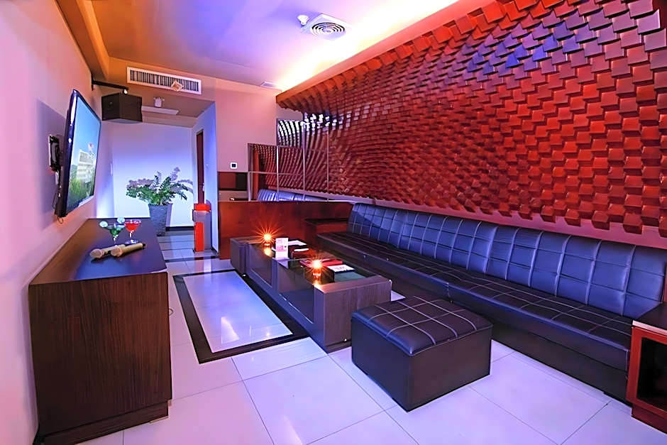 Grand Rocky Hotel Bukittinggi