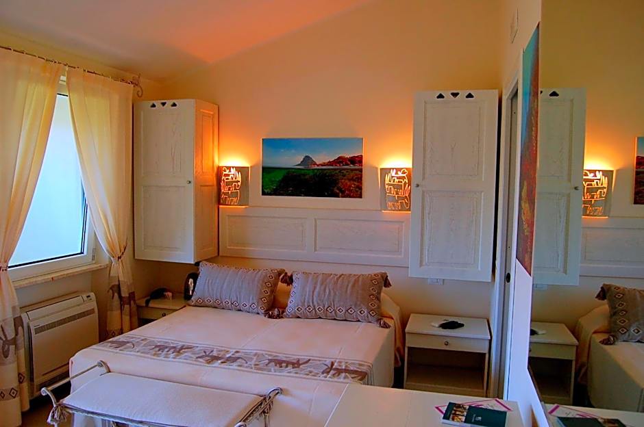 Photo 1 of 7 of Triple Room