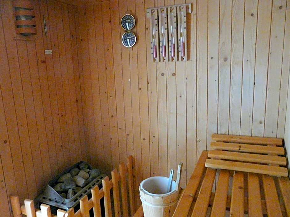 G&D Hotel Deanna Pool&Brunch