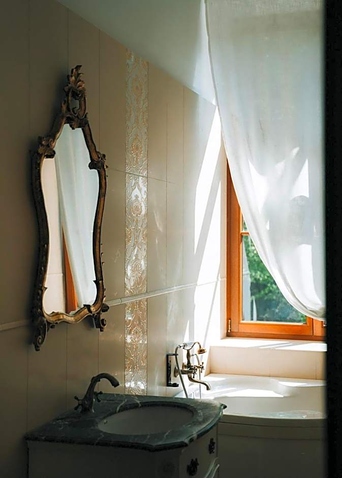 Folwark Wielka Wieś - Pałac pod Dębem