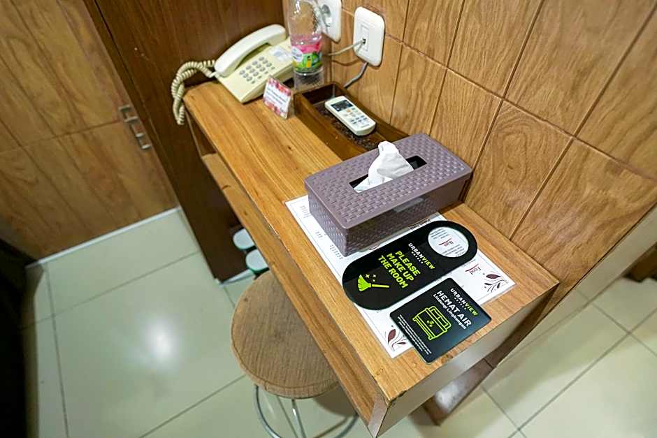 Urbanview Hotel 58 Bintaro by RedDoorz