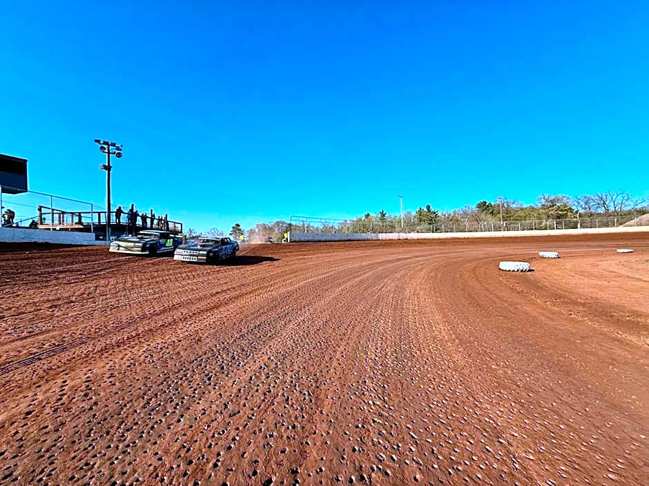 Holiday Inn Express & Suites Rice Lake By IHG