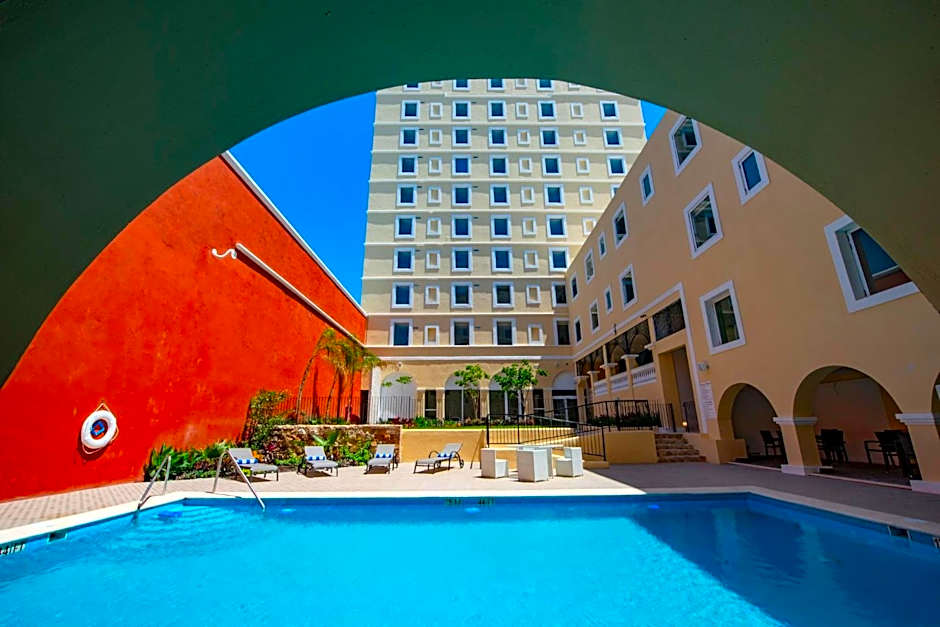 Holiday Inn Express Merida Centro By IHG