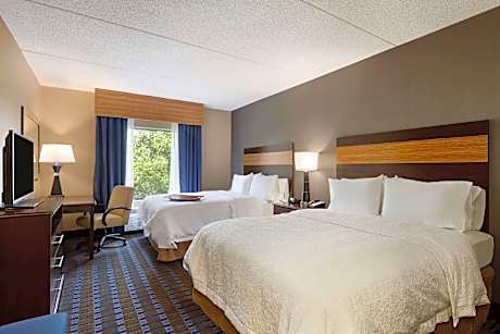 Queen Room with Two Queen Beds - Hearing Access/Non-Smoking