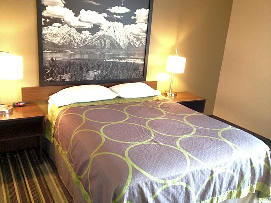 Super 8 by Wyndham Pocatello