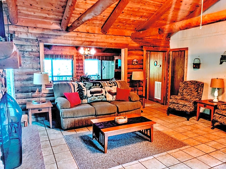 Deep Creek Lodge 