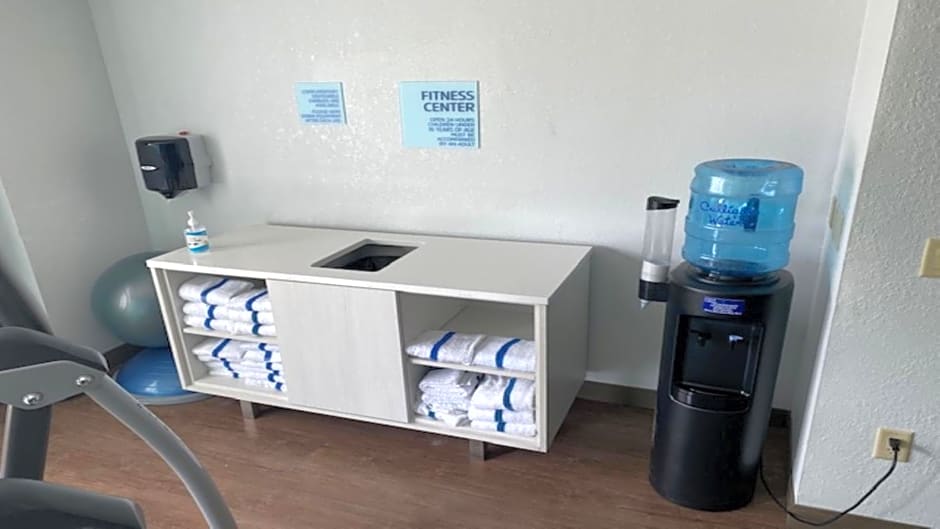 Holiday Inn Express Hotel and Suites Enterprise By IHG