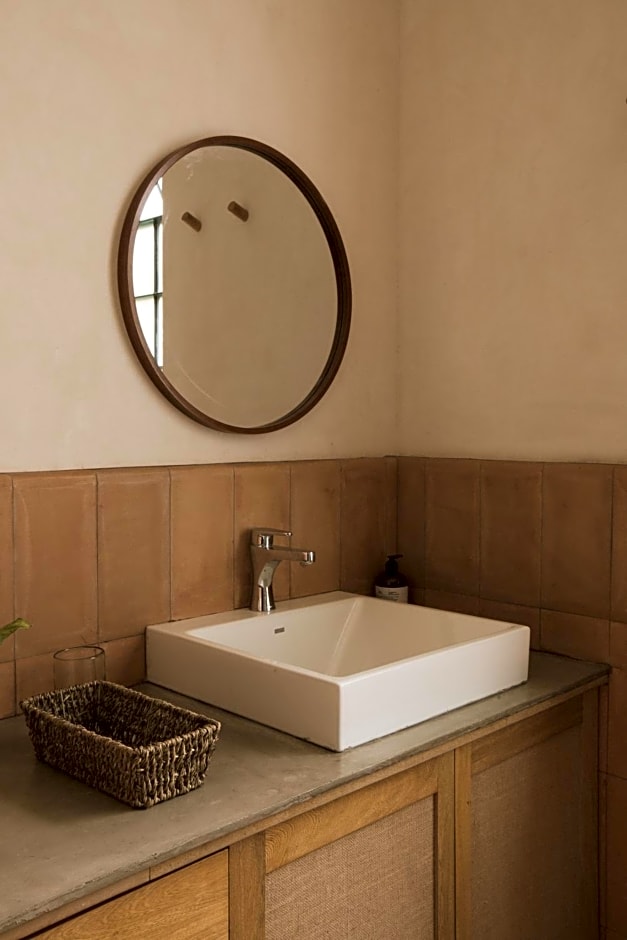 Casa Montore by Barrio Mexico