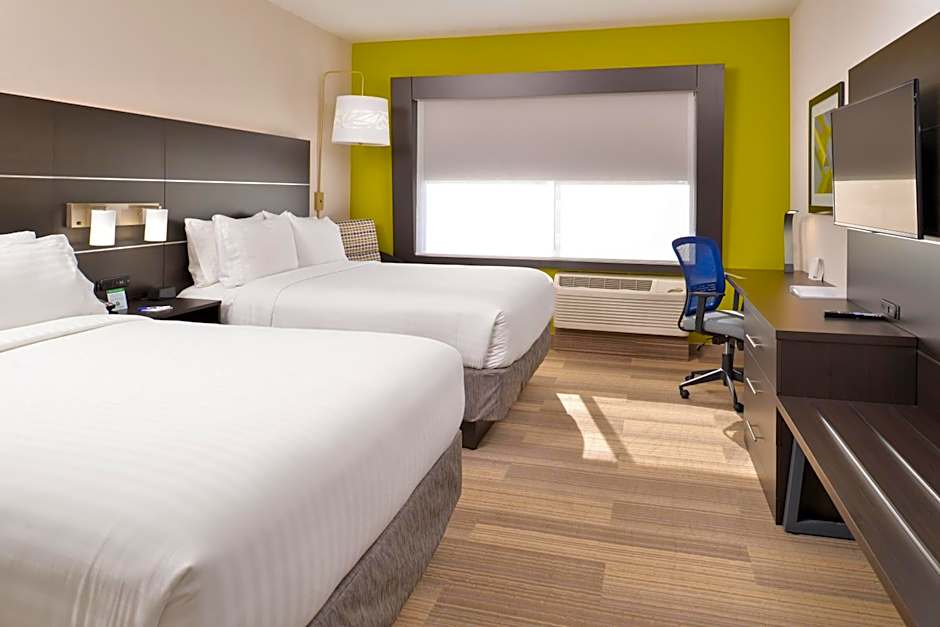 Holiday Inn Express & Suites Kansas City - Lees Summit By IHG