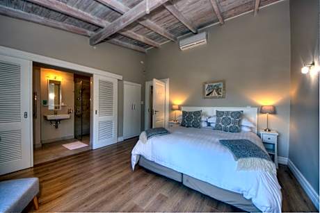 Standard Cottage