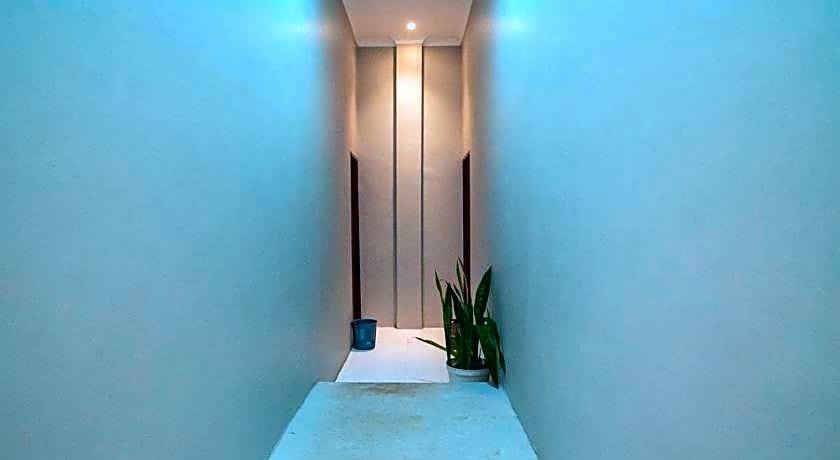 RedDoorz near Wisata Paribendo Lawang