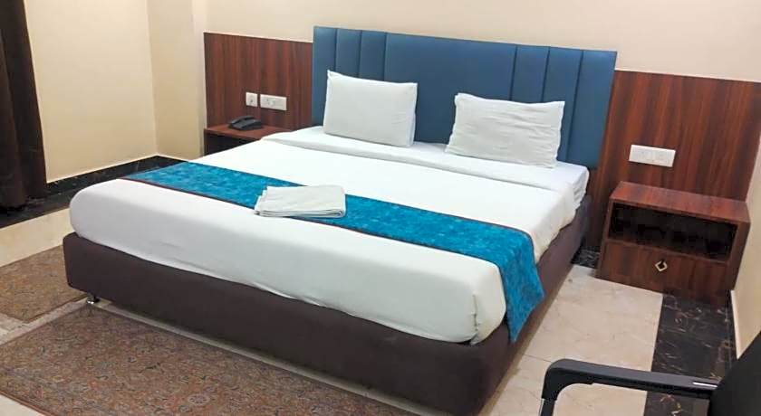 Hotel Sarweshwary