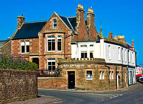 Royal Mackintosh Hotel