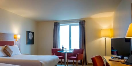 Double Room- Capacity 1