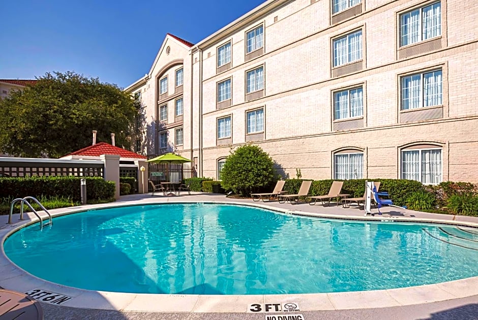 La Quinta Inn & Suites by Wyndham Dallas Plano West