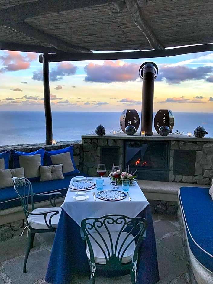 Monastero Santa Rosa Hotel & Spa