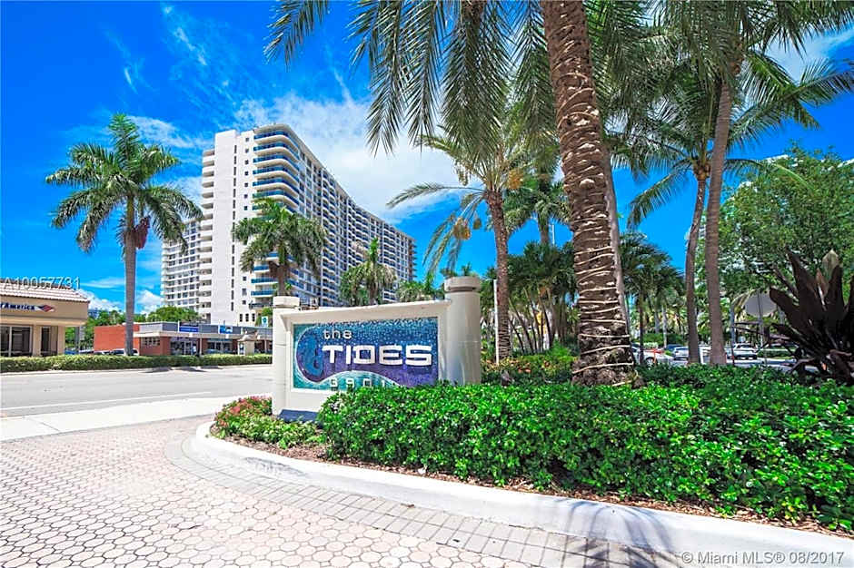 Tides Apt on Hollywood Beach
