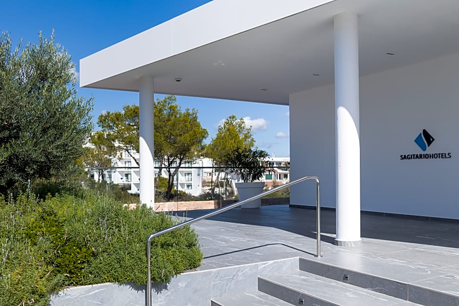 Petit Sagitario ( Only Adults )