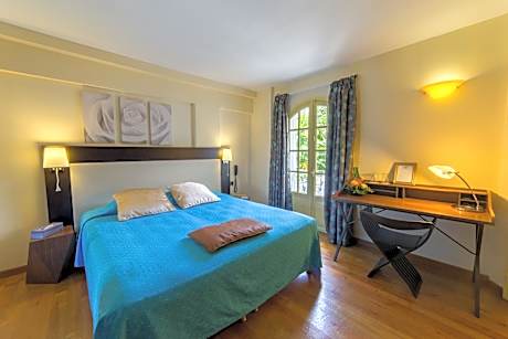 Superior Single Room with Bath