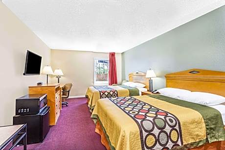 2 Queen Beds Non-Smoking