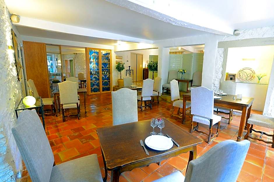 Logis Hôtels - Hôtel Restaurant du Midi