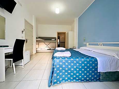 Quadruple Room with Balcony