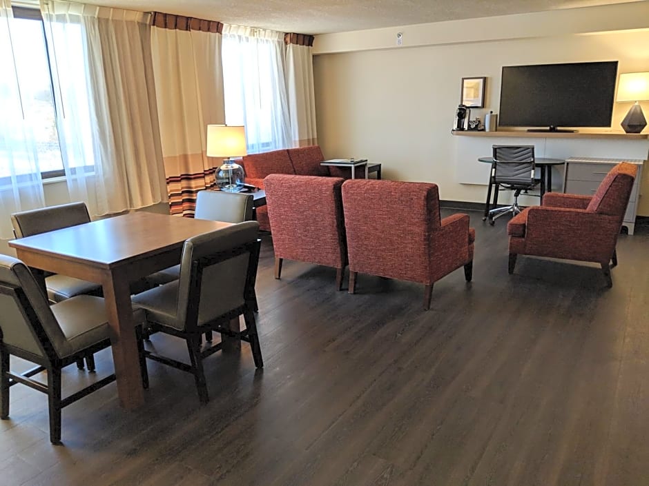 Holiday Inn Champaign, an IHG Hotel