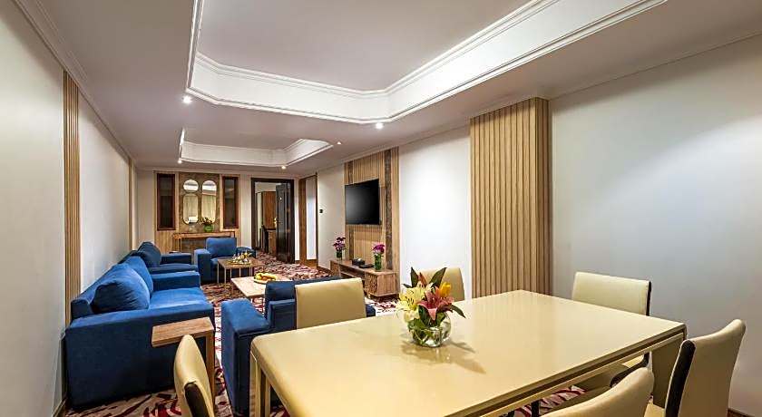 Golden Tulip Al Shakreen