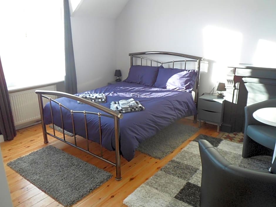 Riverside Bed and Breakfast