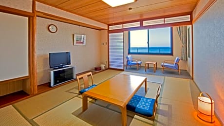 Japanese-Style Room with Ocean View - Non Smoking