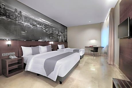 Deluxe Family Room