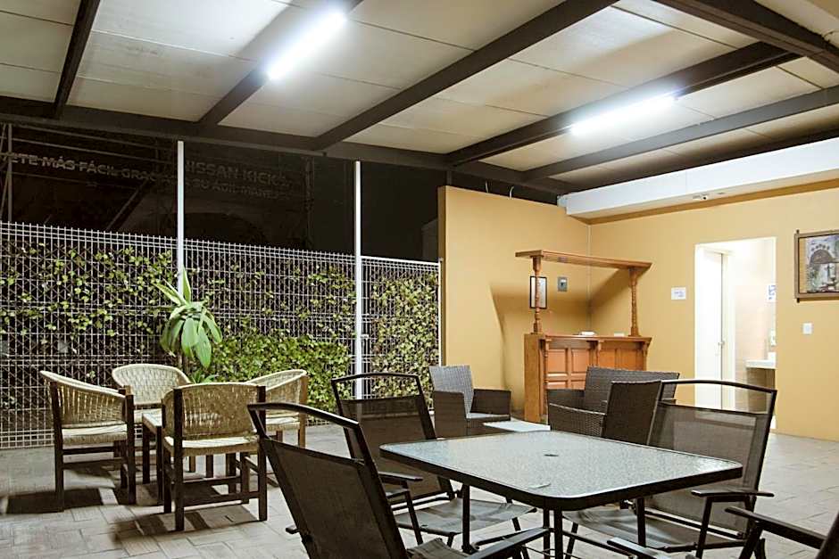 Hotel Guiva Aeropuerto