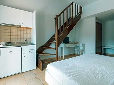 Maisonette with Mountain View