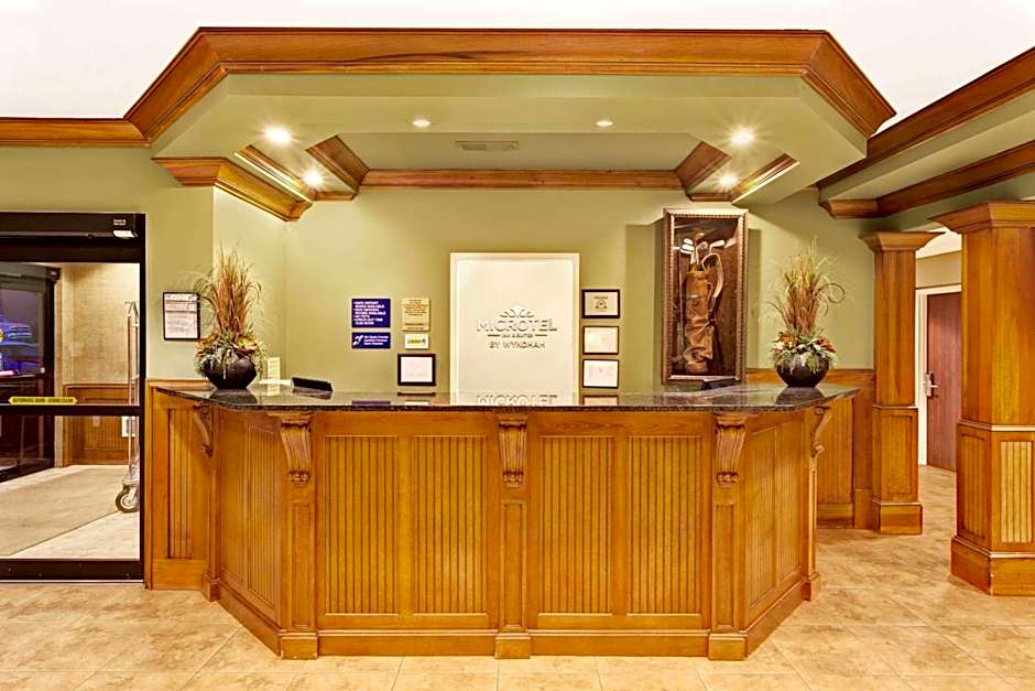 Microtel Inn & Suites By Wyndham Woodstock/Atlanta North