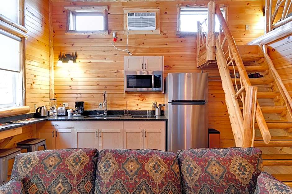 Cobble Mountain Lodge