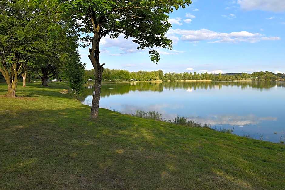 Seehaus Mamming - Hotel - Schlaffässer - Biergarten - Camping