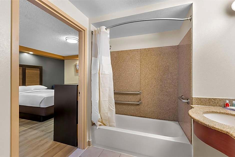 Econo Lodge Woodbridge