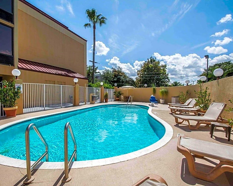 Comfort Inn & Suites Lantana - West Palm Beach South