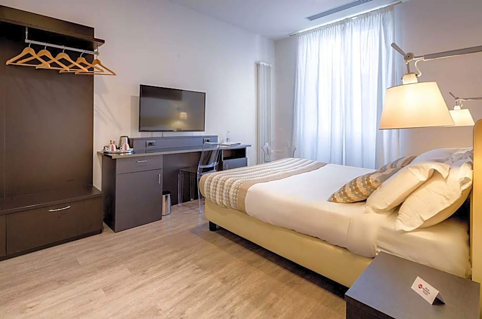 Best Western Plus Royal Superga Hotel